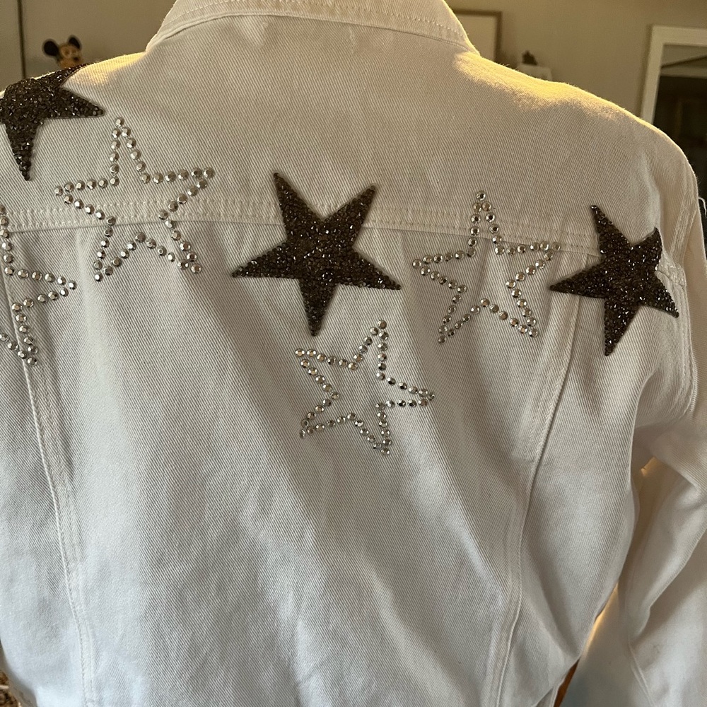 VENUS White Jean Jacket with Black and Silver Star Accents-NWOT - Picture 6 of 6